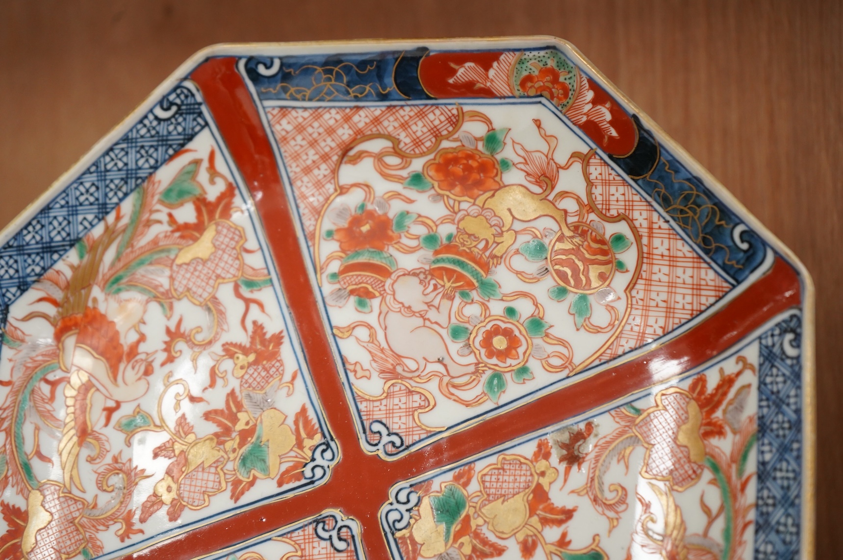 A Japanese Imari octagonal plate, 26cm wide